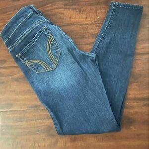Hollister Jean begging